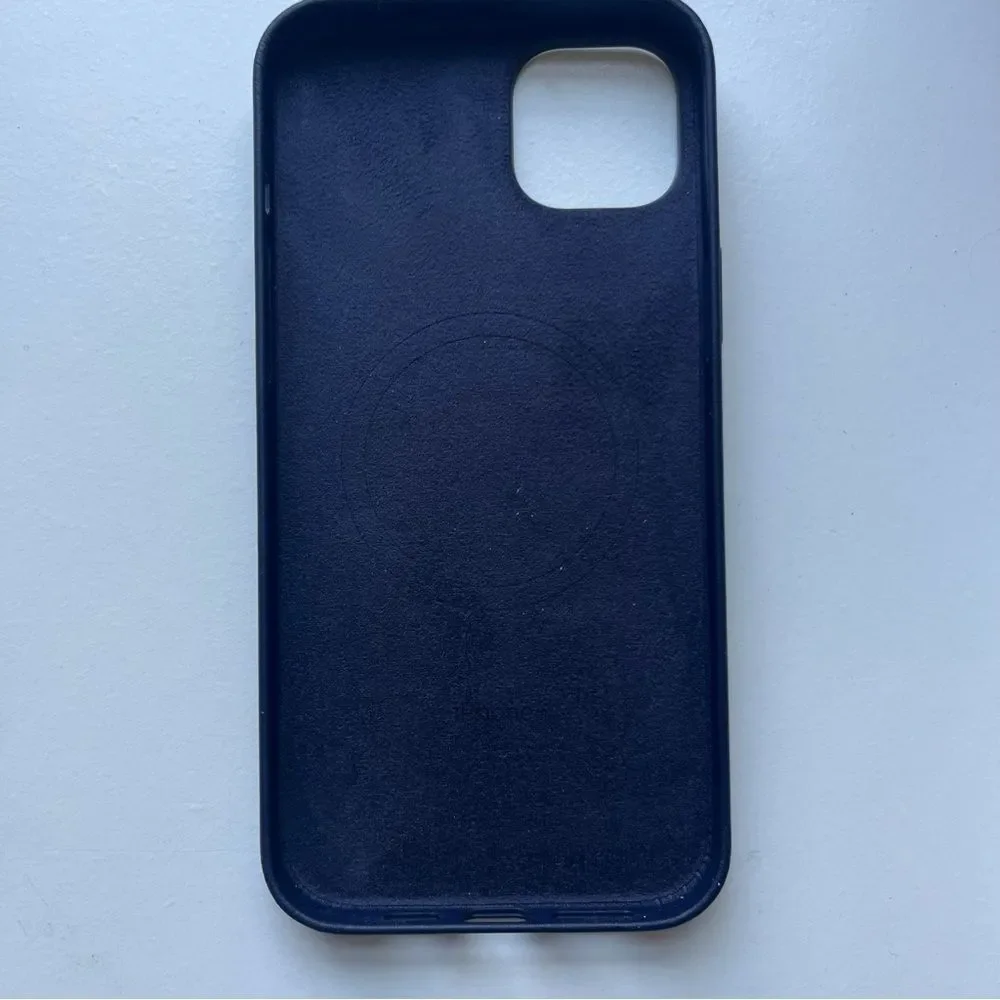 Apple Leather Case with MagSafe for iPhone 14 Plus - Navy NWT
